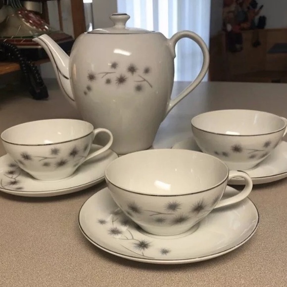 Mid Century Starburst Tea Set - Picture 1 of 6